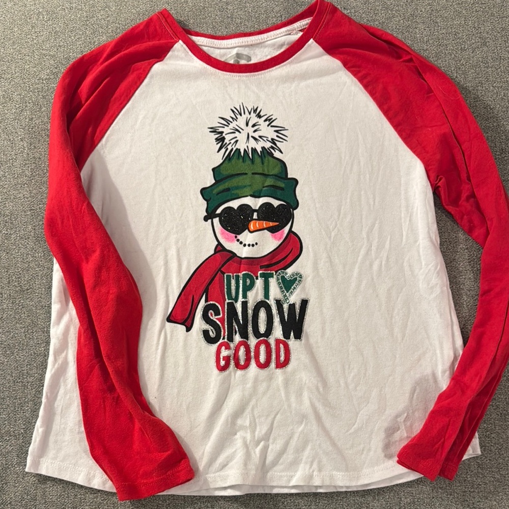 5/$15- Girl’s shirt size XL